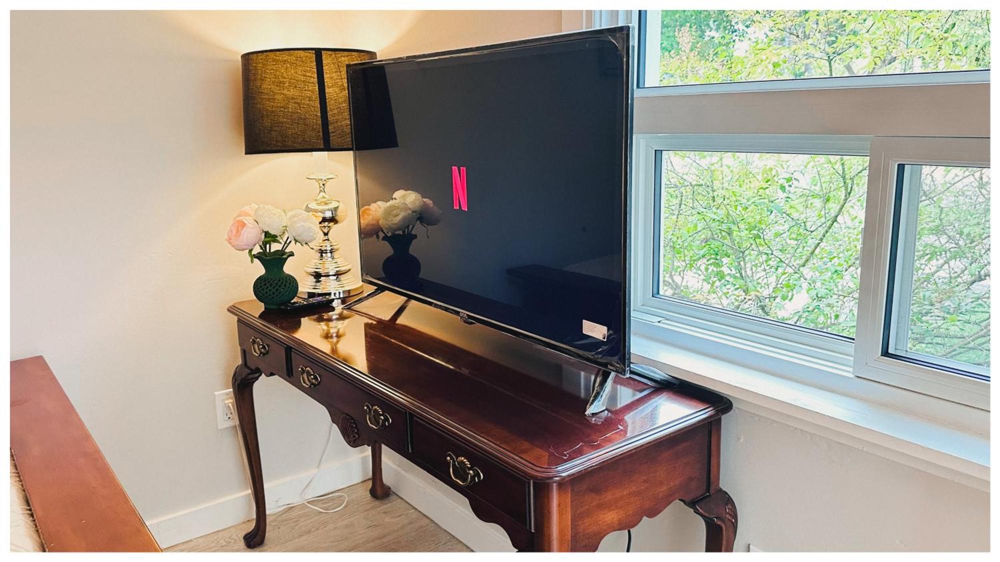 The Stays - Private Cozy 1 Bhr Apt On Main Floor Toronto Zewnętrze zdjęcie