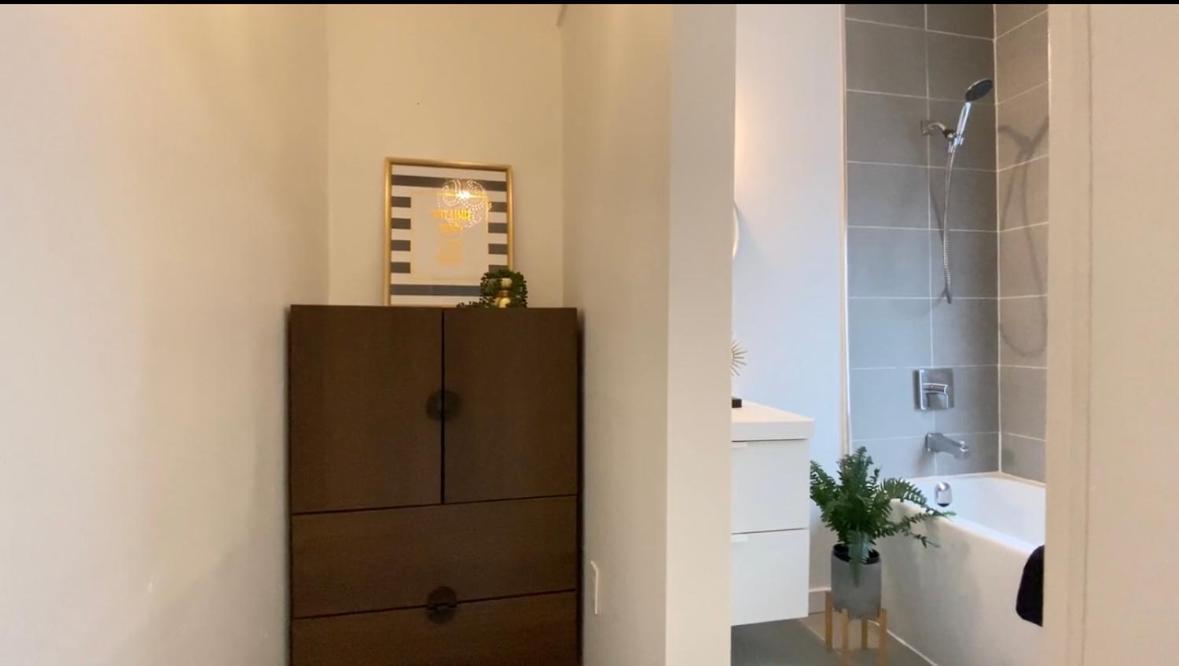 The Stays - Private Cozy 1 Bhr Apt On Main Floor Toronto Zewnętrze zdjęcie